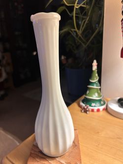 Vintage CLG Co. 8 1/2” White Milk Glass Vase