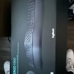 Logitech Keyboard 