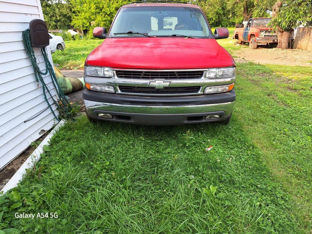 01 Chevy Southern Comfort Suburban