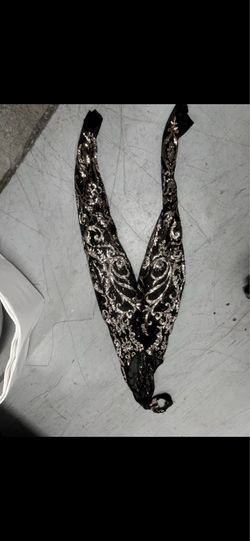 Womens Top Black with rhinestone on the front Small Lightly Used