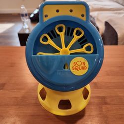 Sun Squad Light-Up Bubble Maker, works good