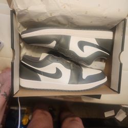 Nike Air Jordan 1 Low 553558-152 White/Black/ Iron Grey SZ 14