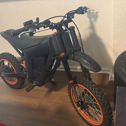 Tuttio Soleil 01 (If you have a black or green bape Hoodie Im willing to kick down the pice handsomely)