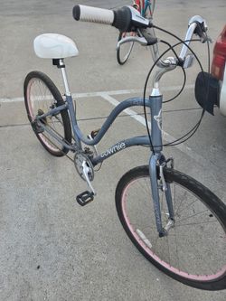 Electra townie 8speed step thru with forward peddling and flat foot technology
