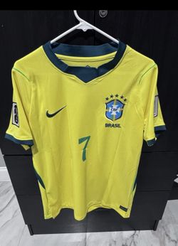 Brazil 2026 Home Soccer Jersey Vini Jr #7 – Fan Version – Adult: LARGE