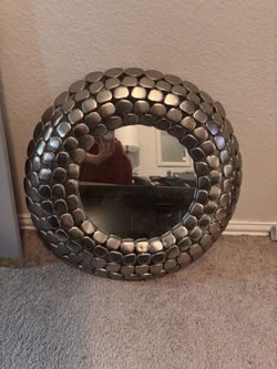 Circle Mirror