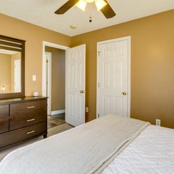 Queen Size Bedroom Set