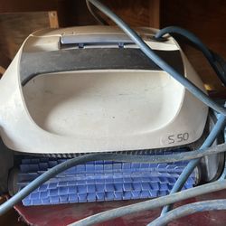 Pool Vacuum 