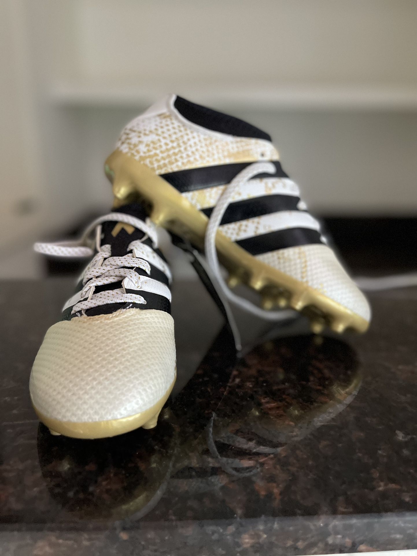 Adidas Soccer Cleats Kids 13.5