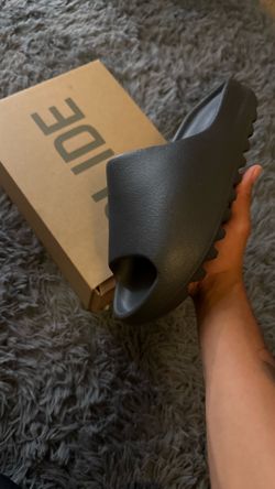 Yeezy slide onyx
