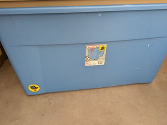 3x extra large sterilite 45 gallon storage containers with wheels and lids