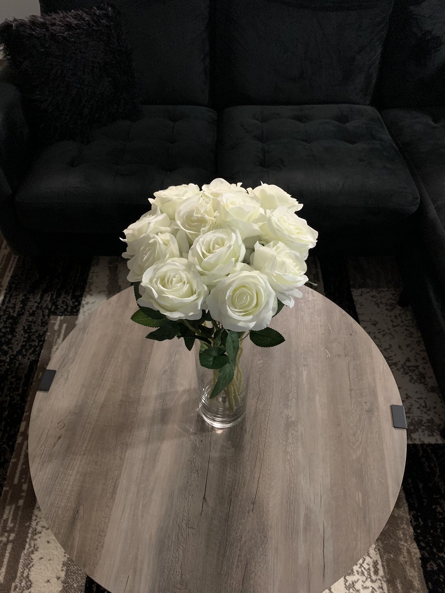 12Pcs White Faux Decorative Roses