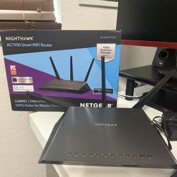 Nighthawk Router AC1900
