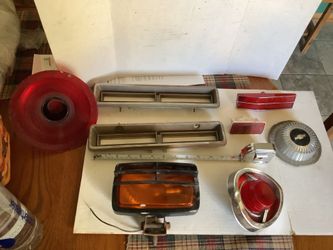 Car parts from 60s and 70s clearing out parents garage and this is a lot of parts 8 total pieces not sure what we have here but someone out there prob