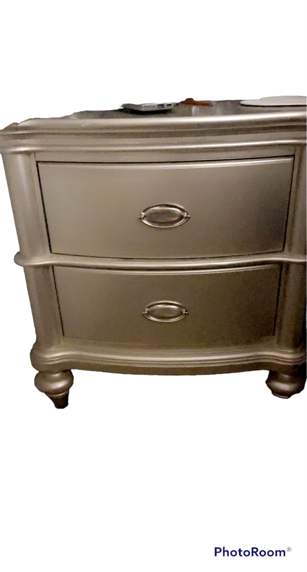 100.00 Top Quality Night Stand  (Well Taken Care Of)