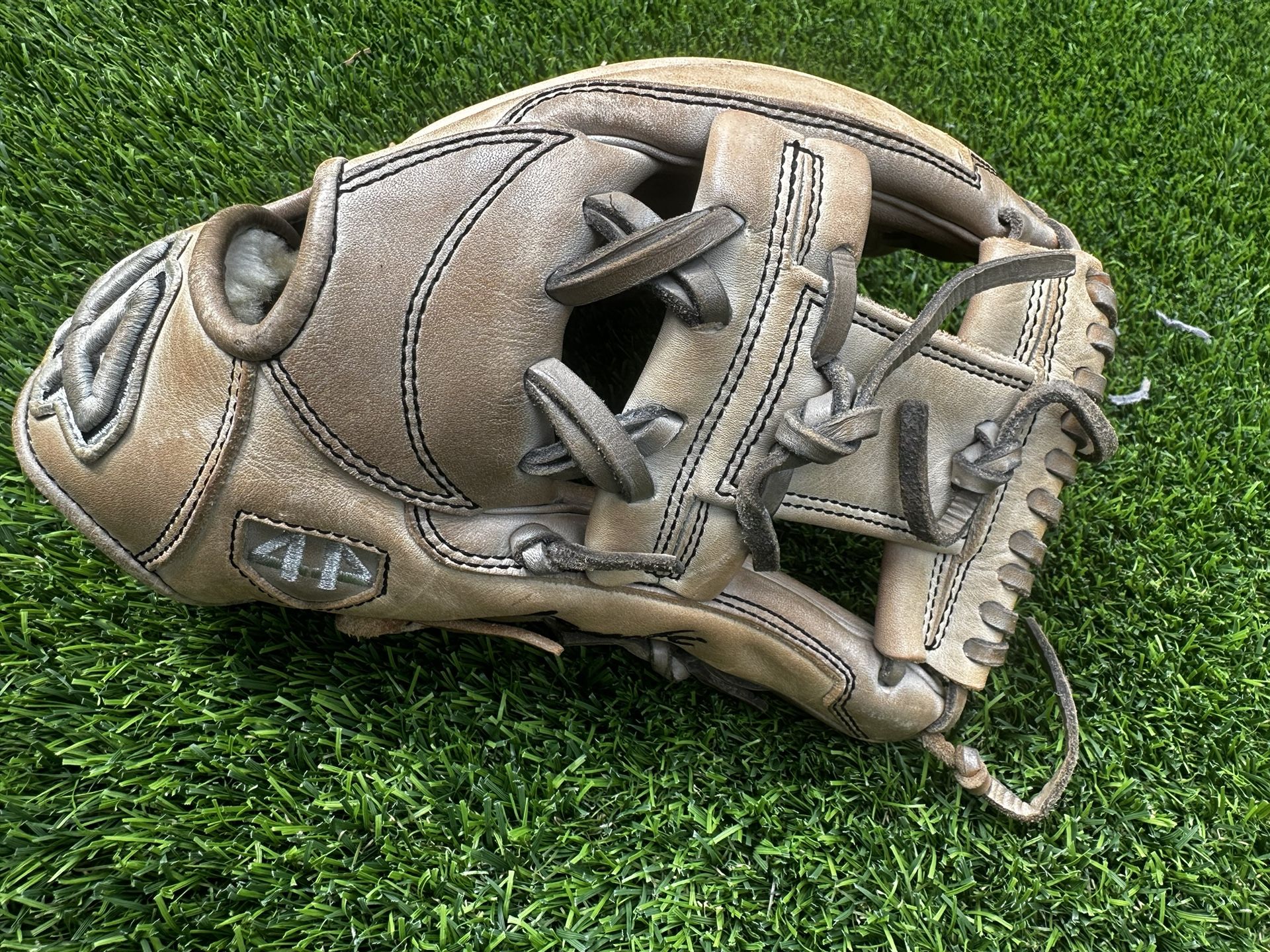 44 Pro Glove
