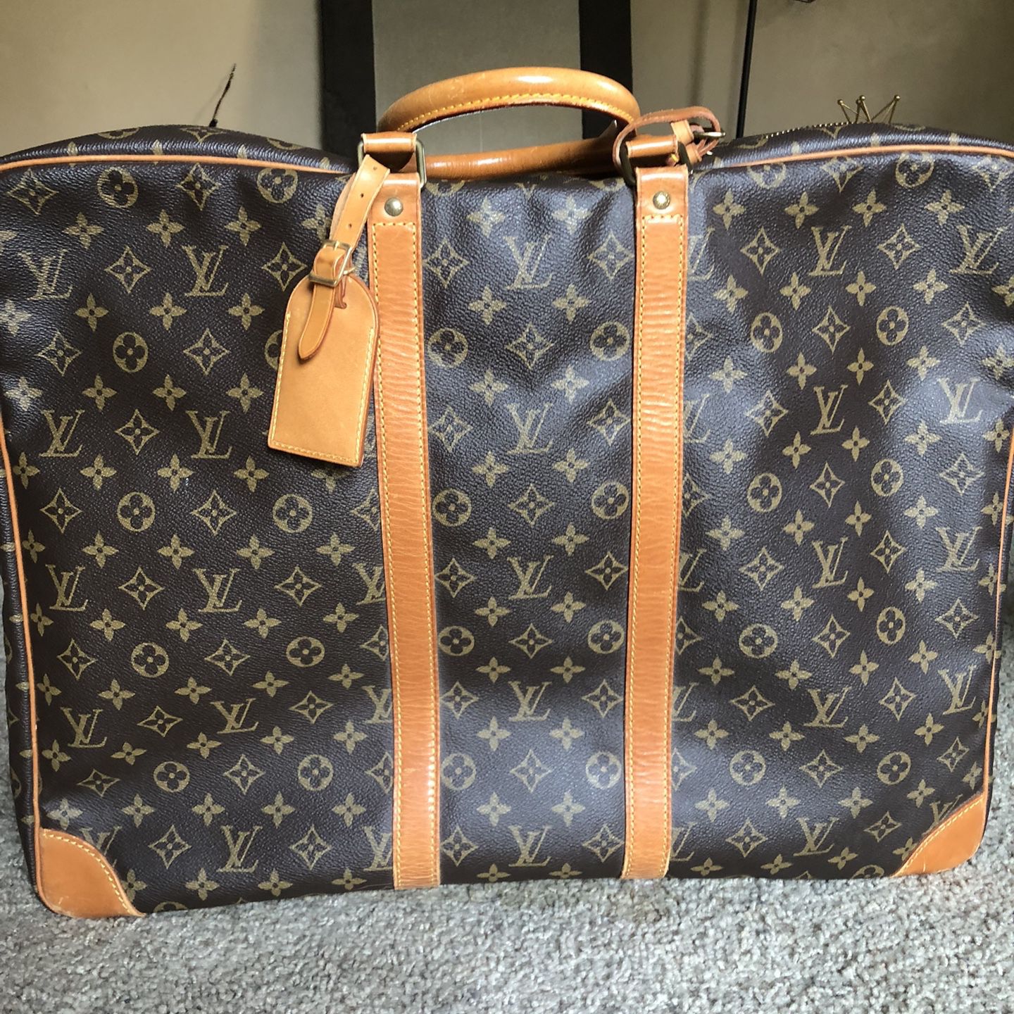 Louis Vuitton Sirius 55 for Sale in San Diego, CA - OfferUp
