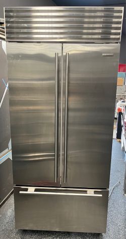 Subzero French Door 36” W Built In Refrigerator