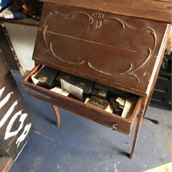 Antique* Looking Desk. Super Cute Come Get it Today