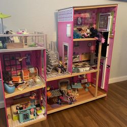 Kidkraft Dollhouse + 13 LOL Dolls