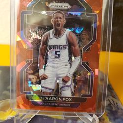 Kings De'Aaron Fox Refractor Card