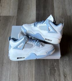 Jordan 4 forget me nots size 8.5
