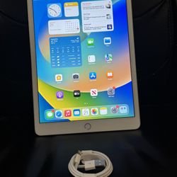 NICE Apple iPad 7th Gen 32GB WiFi iOS18 Factory Reset +NEW cable +WARRANTY!