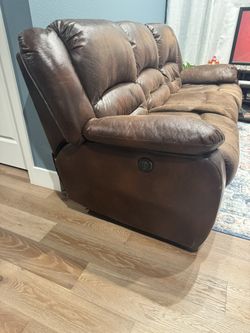 Electric Reclining Sofa