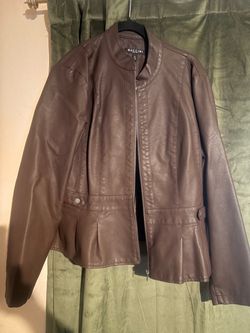 Cute brown leather jacket