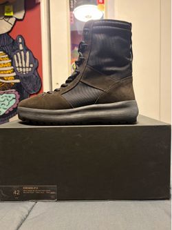Yeezy season 3 boots size 9 eu 42