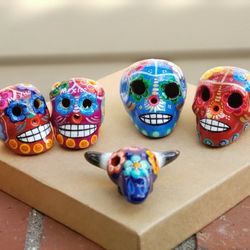 Día de Los Muertos skull Calaberita and mini Frida magnets 