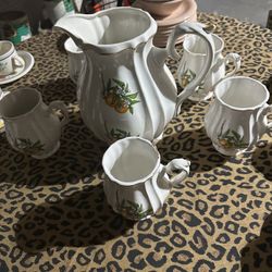 Beautiful Porcelain Set