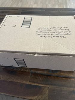 New Balance shoes (Women’s Size 9 / Men’s Size 7.5)