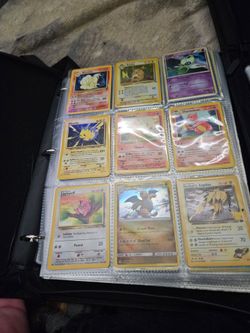 2 binders of pokemon cards