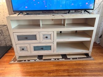 Tv stand solid wood , sturdy