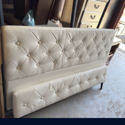 🎁FULL SIZE BEDROOM SET:  BED FRAME, DRESSER🎁