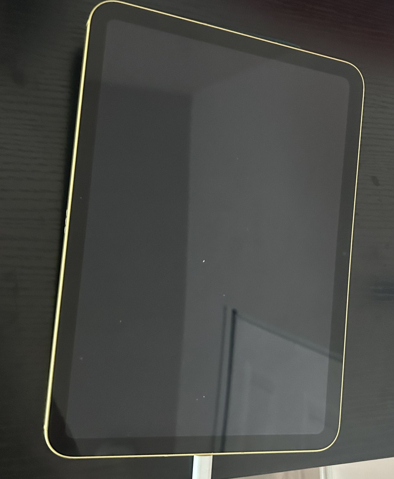 iPad 10th Gen Yellow 64 Gb