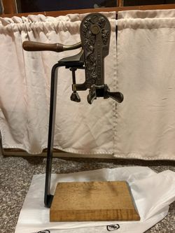 Vintage free-standing Wine Opener 