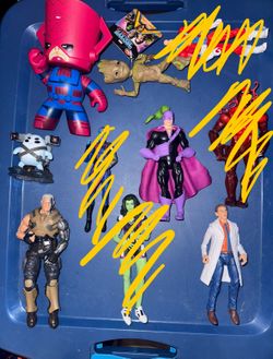 Assorted Marvel Legends/Figures