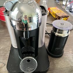 Vertuo Chrome & Aeroccino3 Milk Frother