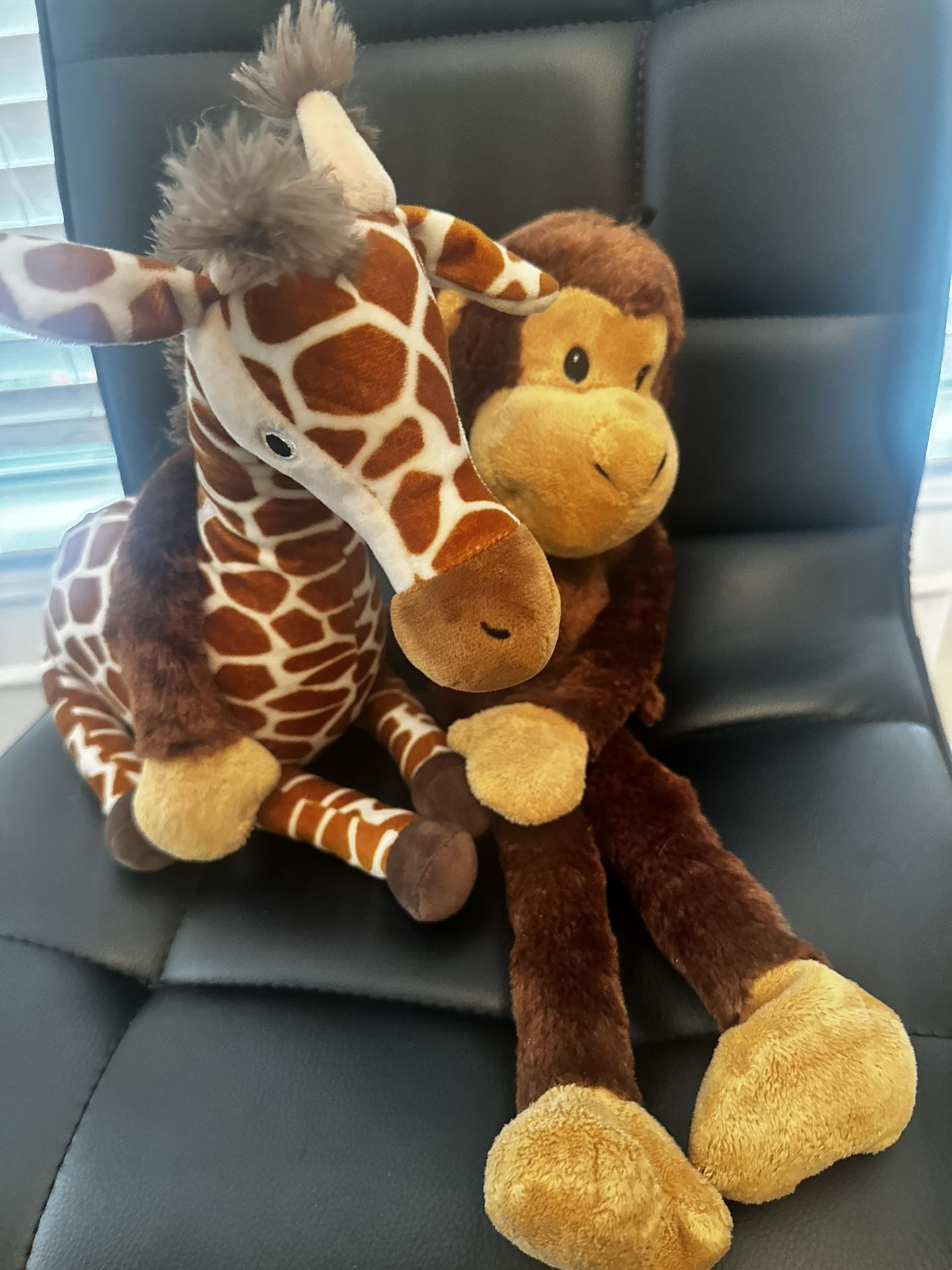 Giraffe And Monkey Plush Bundle
