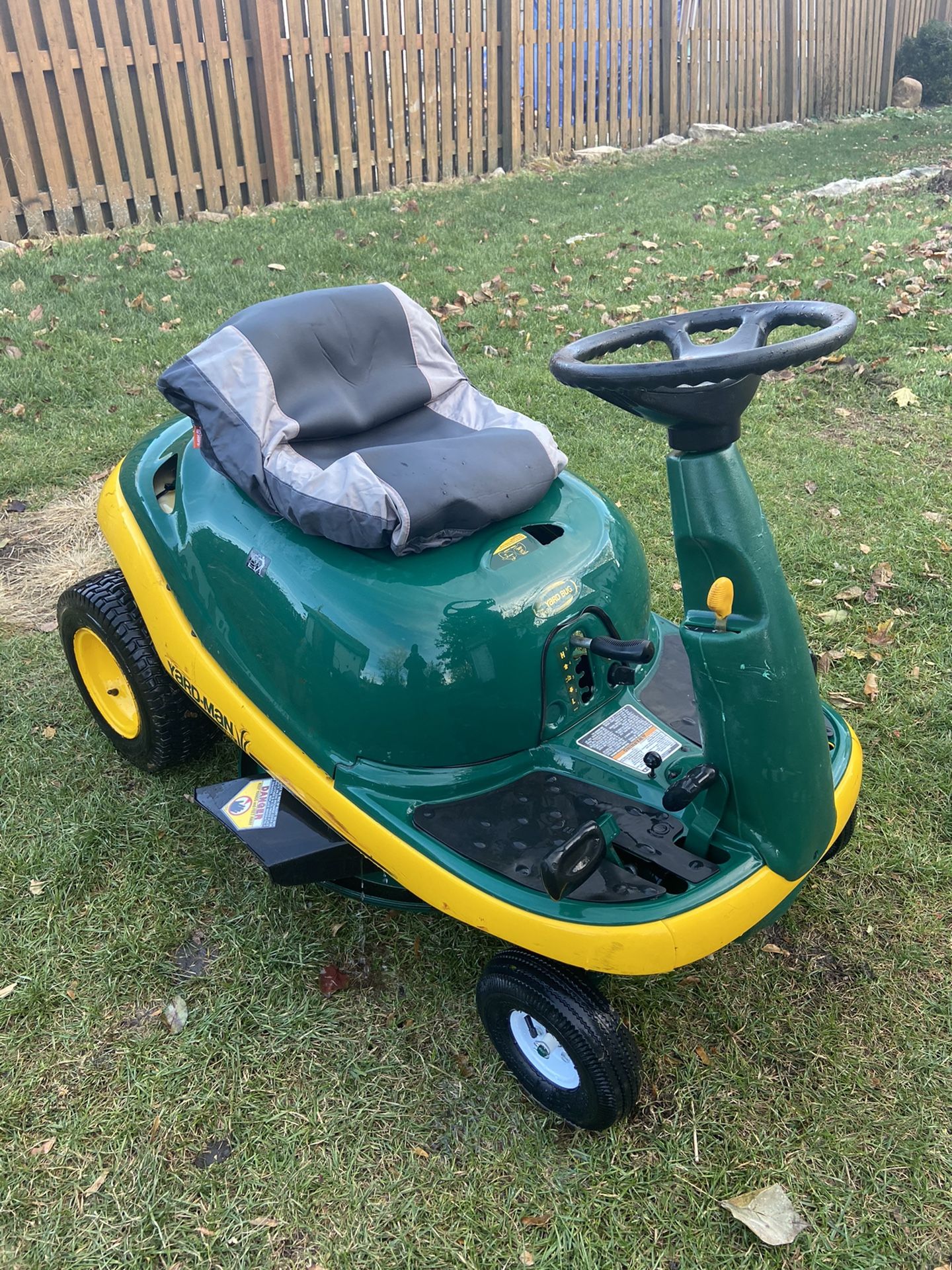 MTD Yard Bug 30 Riding Mower for Sale in New Lenox IL OfferUp