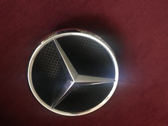 2007 Mercedes CLS 550 Logo ( Emblem )