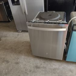 GE Dishwasher New Dent 