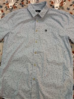 Men’s Quiksilver Button Up-Medium