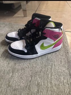 Air Jordan 1 Mid Sneakers mens size 7.5