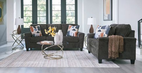 🔥Same day delivery Ashley Erinslane livingroom 2pc sofa loveseat special🔥