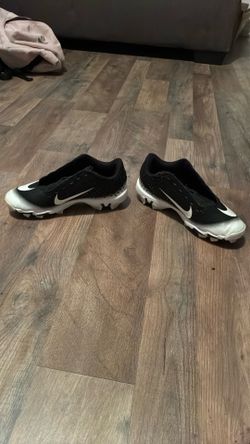 Nike Baseball cleats size 4Y