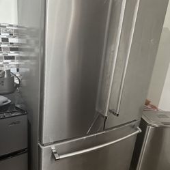 Refrigerator Kitchen Aid