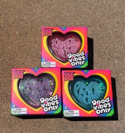 Needoh Good Vibes only Hearts
